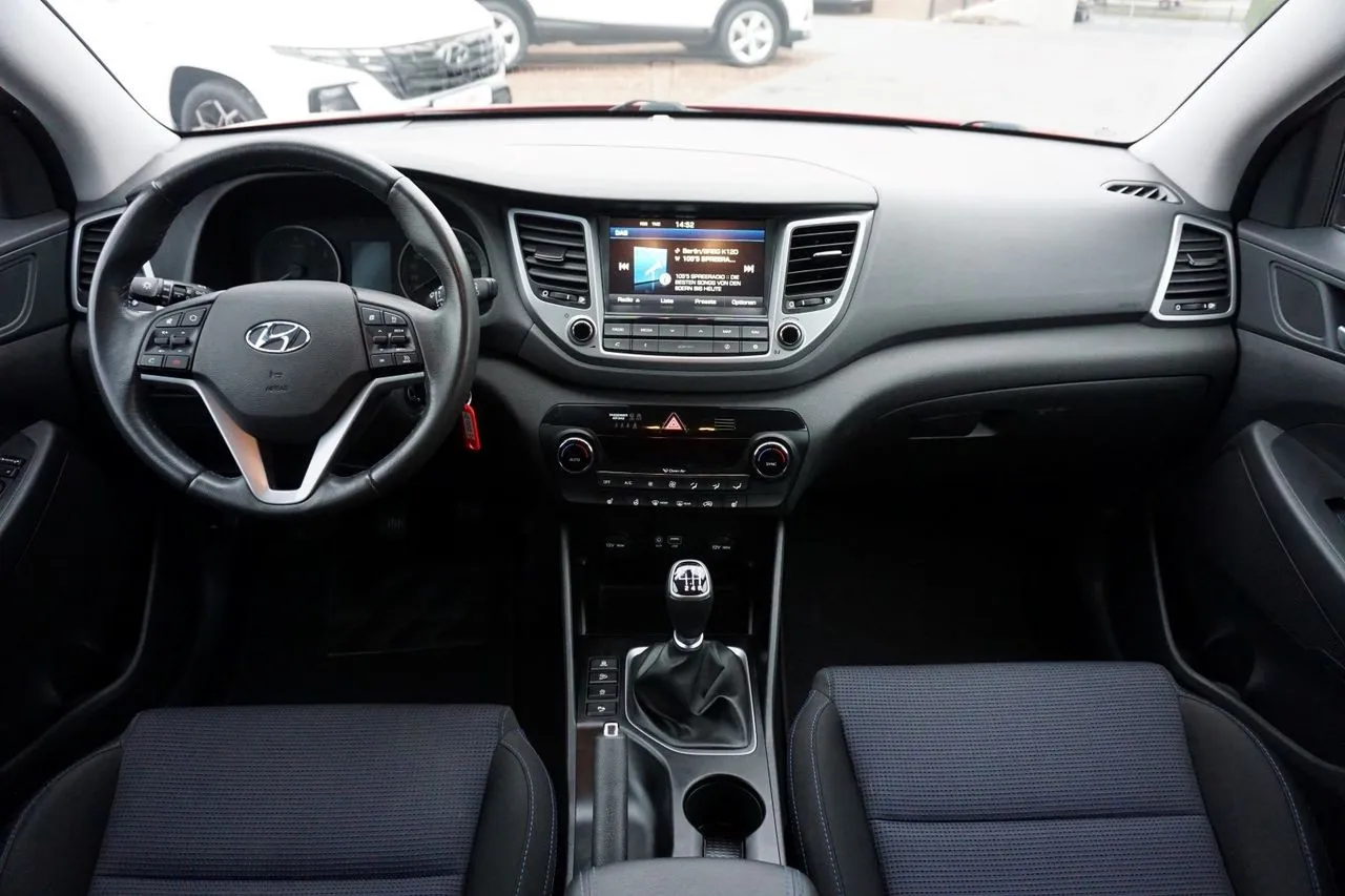 Hyundai Tucson 1.6 Trend...  Image 8