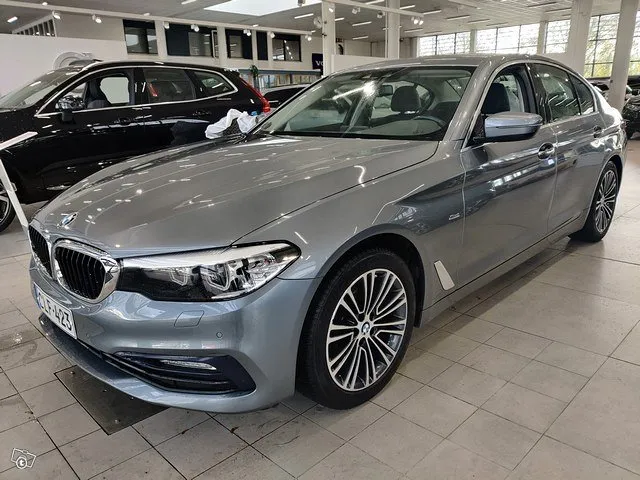 BMW 520 G30 Sedan 520d A xDrive Bus Sport. TAKUU 12KK/20TK Image 1