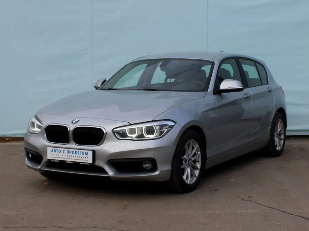 BMW 1 Image 1